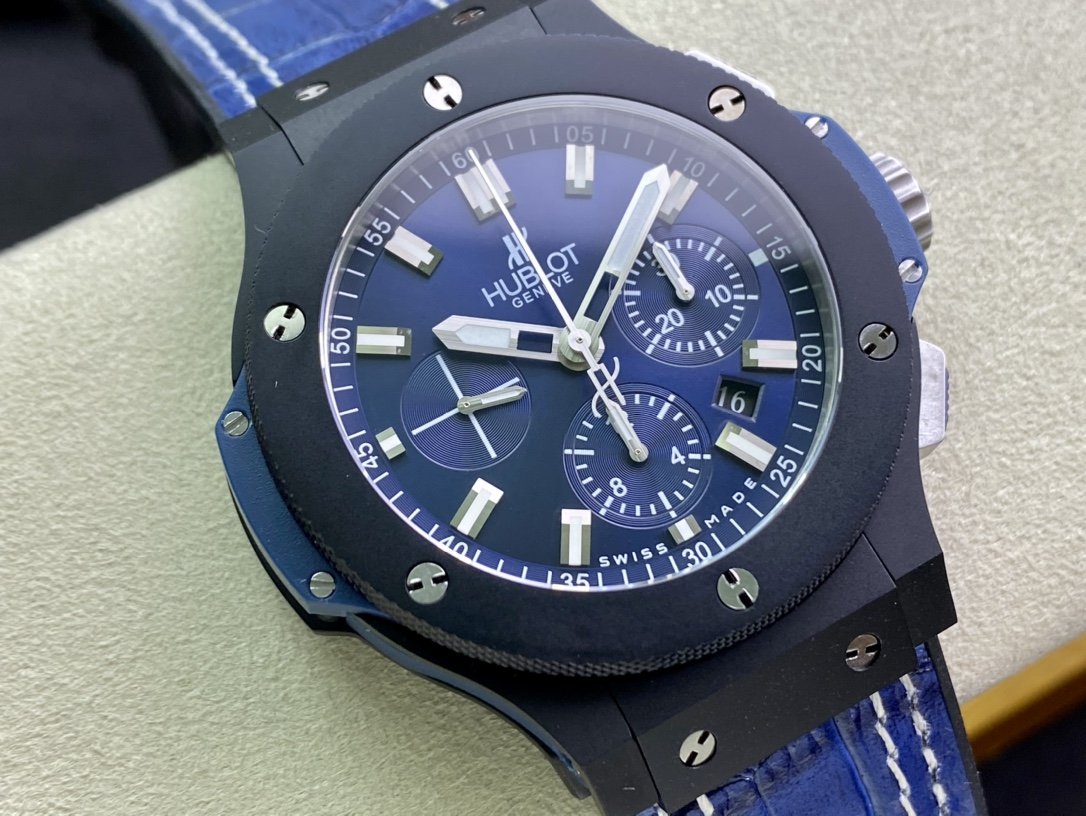 BIG BANG CERAMIC CHRONOGRAPH BLUE INDEX DIAL