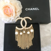 CC Brooch 156987