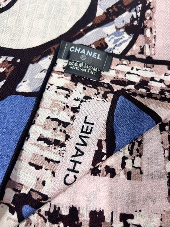 CC Square Scarf 110 CM In Colorful Cashmere Silk  413604