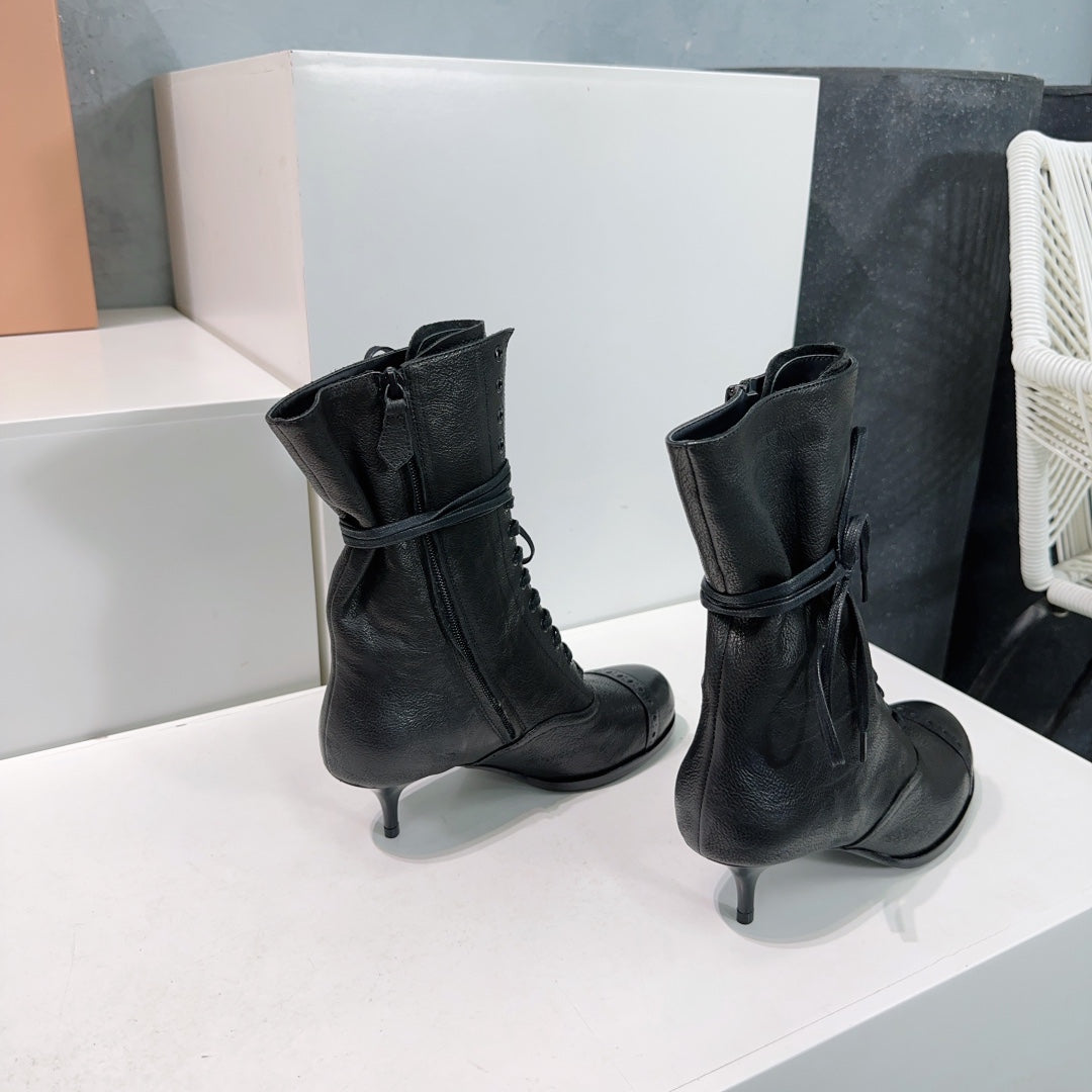 Miumiu 25 Low-heeled Ankle Boot Black Cowhide 511261
