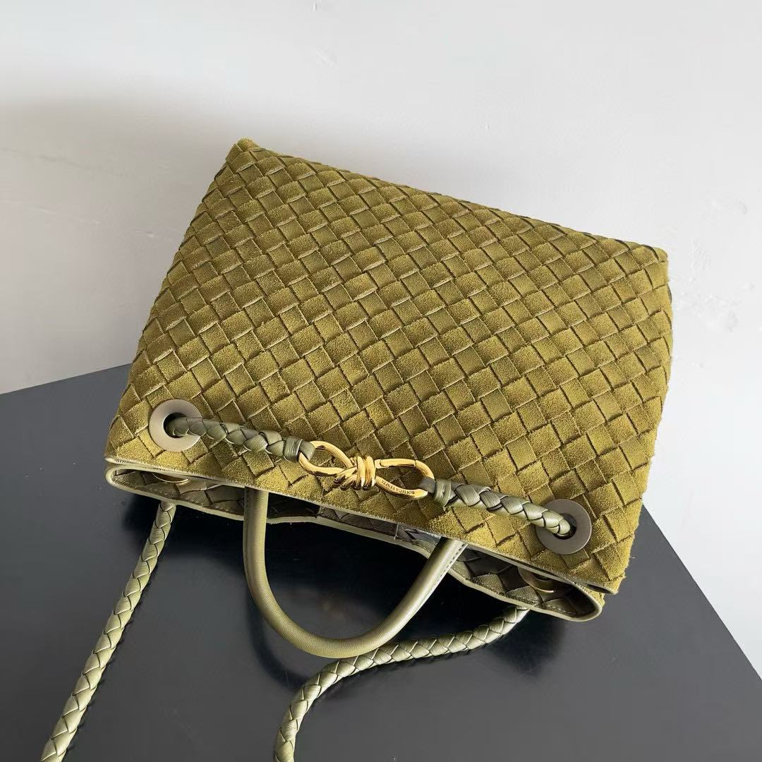 BV Andiamo Bag 32cm Olive Green Suede Leather
