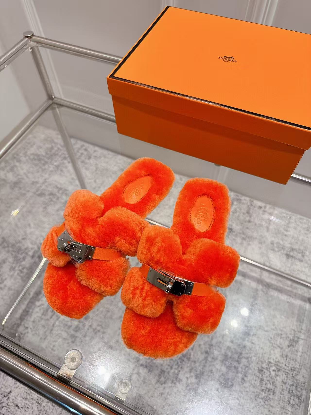 Hermes 2025 Oran Furry Slipper Orange Sheepskin Fur 422273