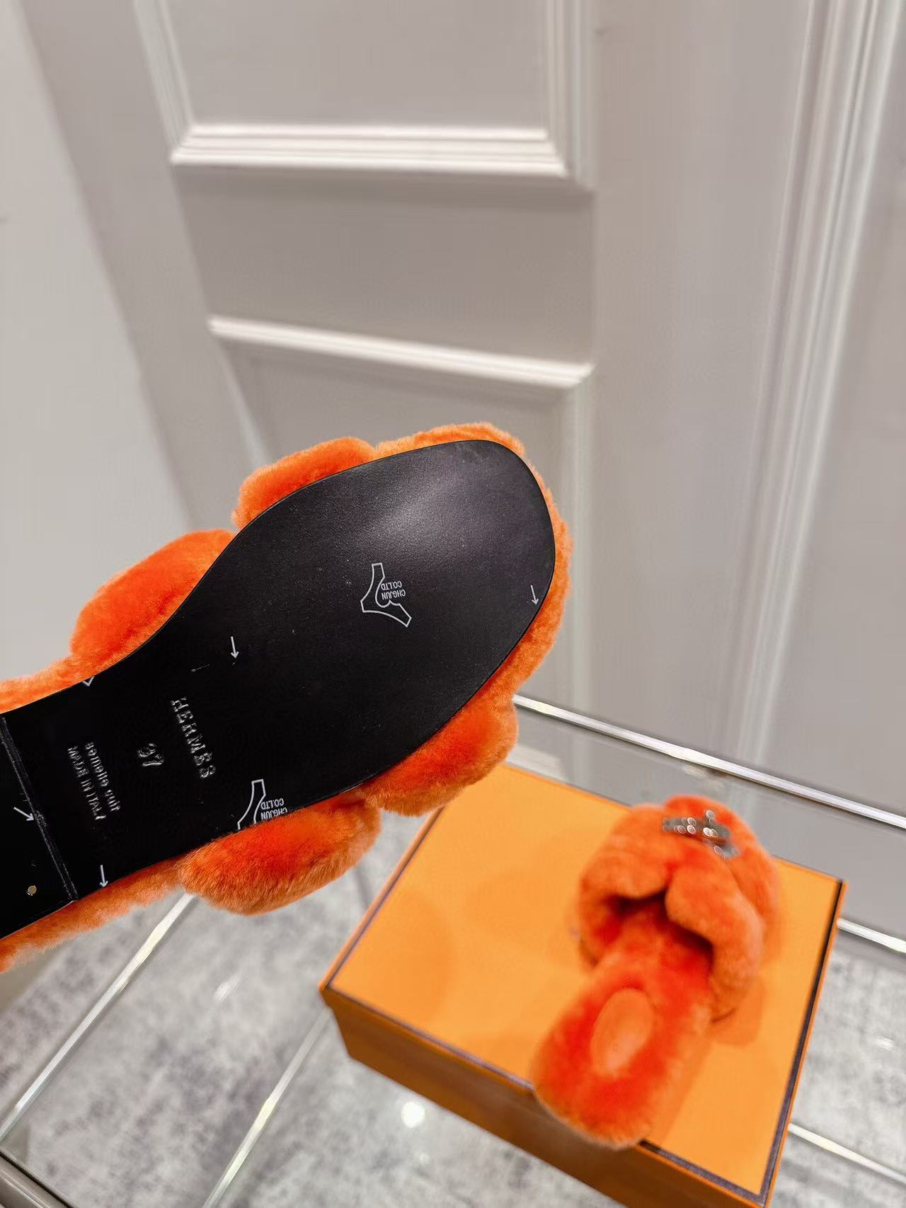 Hermes 2025 Oran Furry Slipper Orange Sheepskin Fur 422273