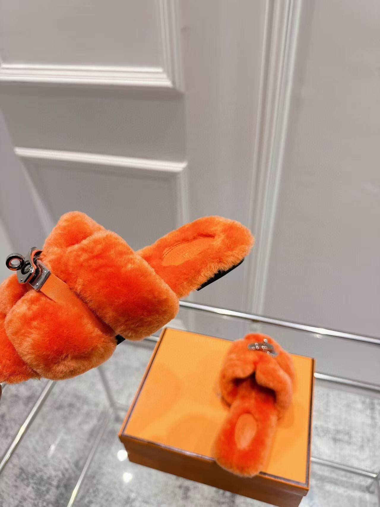Hermes 2025 Oran Furry Slipper Orange Sheepskin Fur 422273