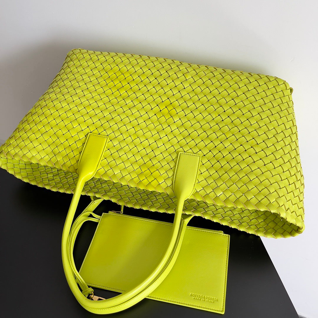 BV 2026 Cabat Tote Bag 51cm Acid Kiwi Intreccio Leather