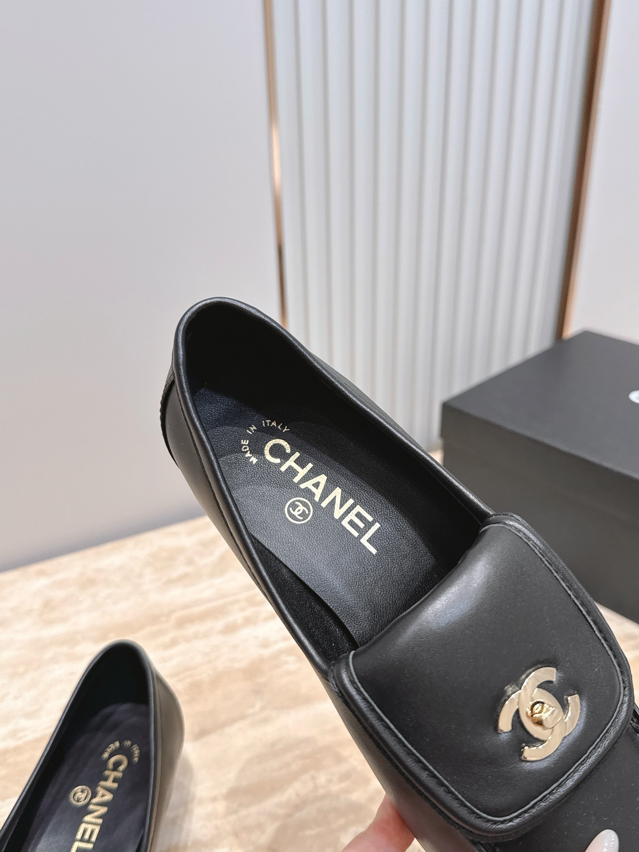 Channel 2026 Loafer 35mm Suede Calfskin 899062