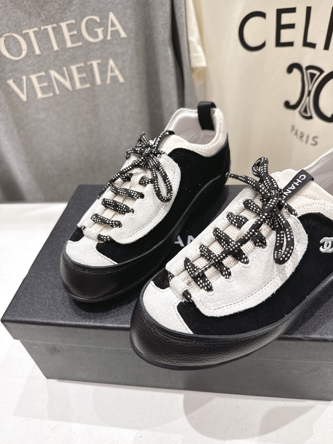 Channel 2026 Sneaker Calfskin And Suede 896465