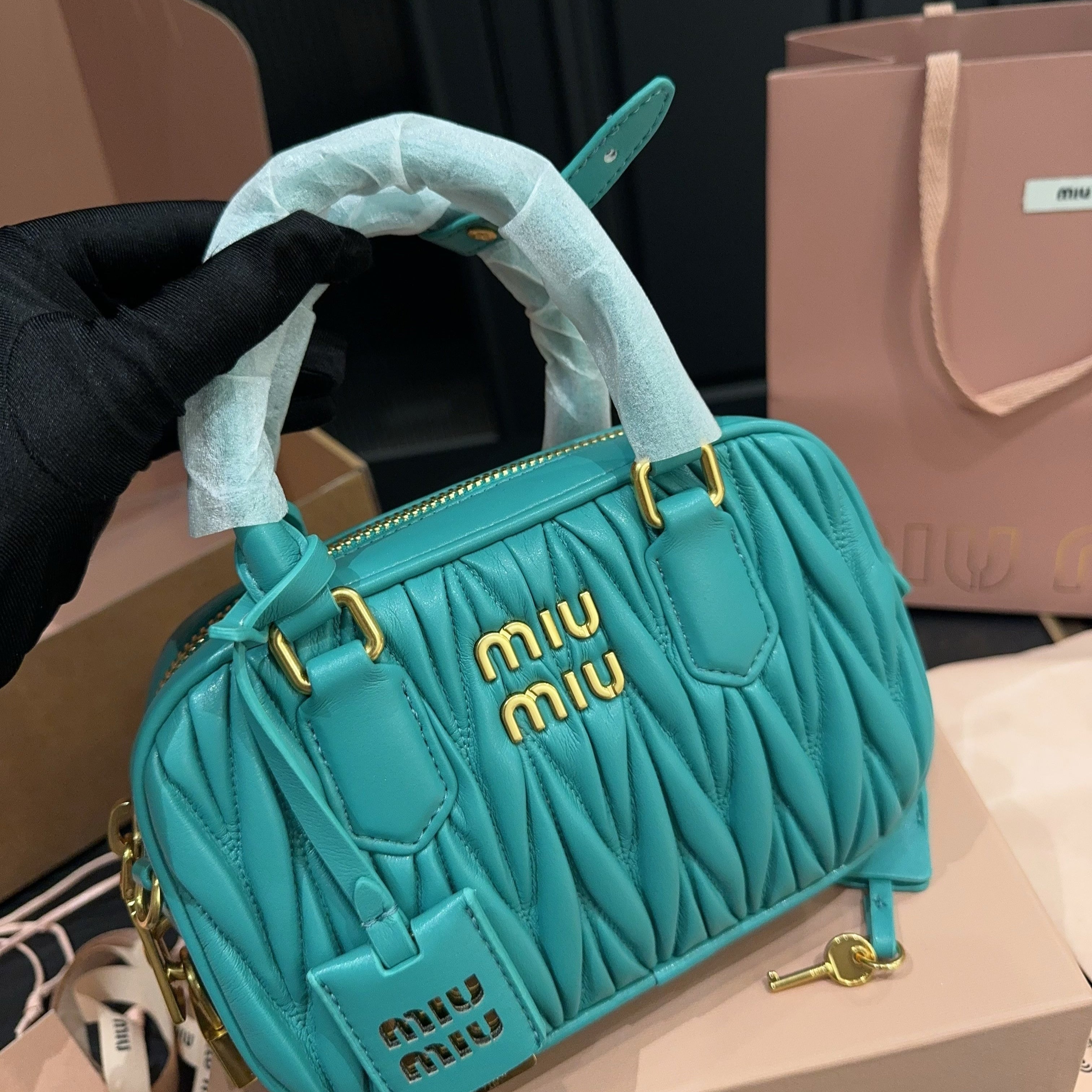 ARCADIE MATELASSÃ‰ BAG 20 IN HIPPIE BLUE LAMBSKIN GOLD HARDWARE