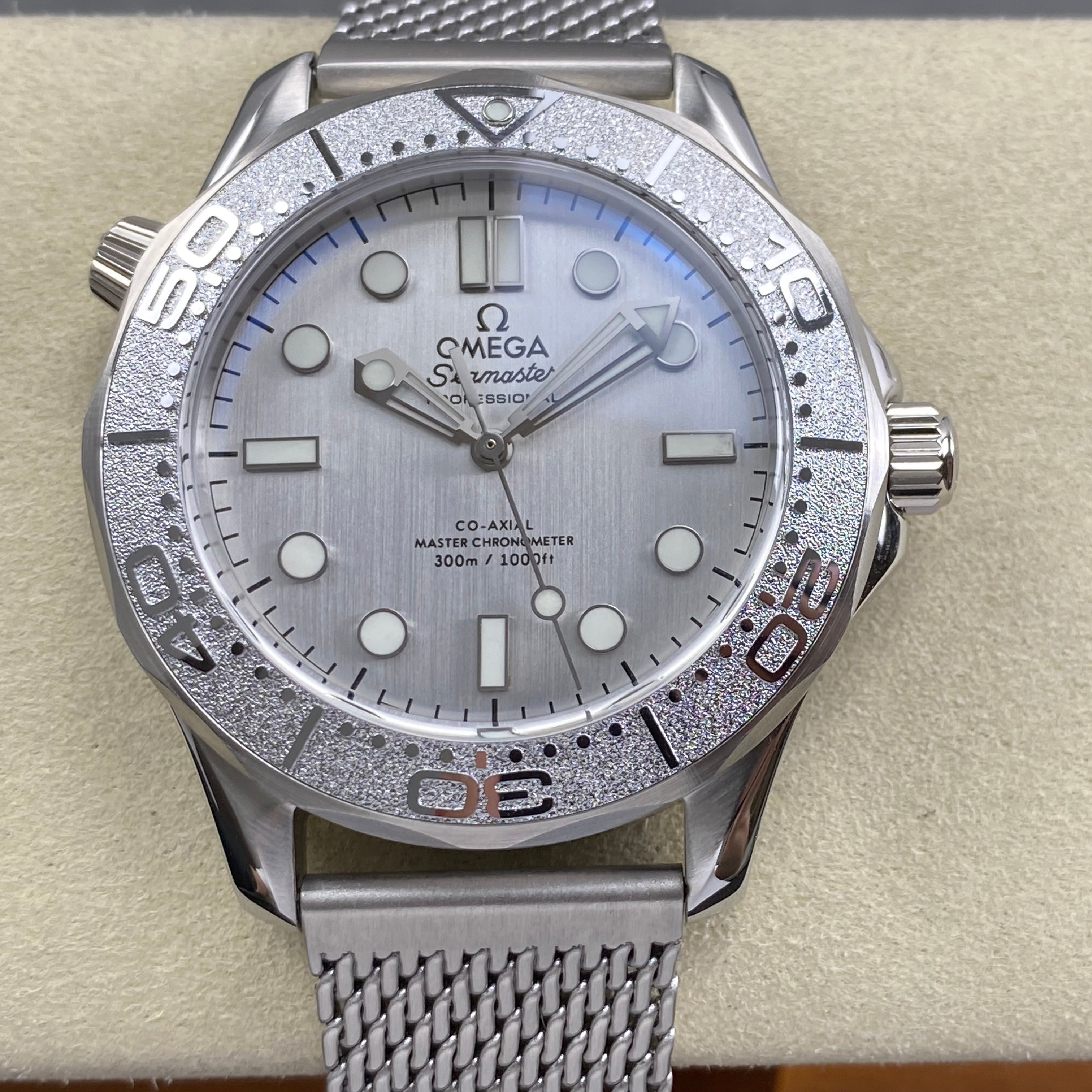 Omega Seamaster 42mm Gray Dial Sliver Bezel Steel