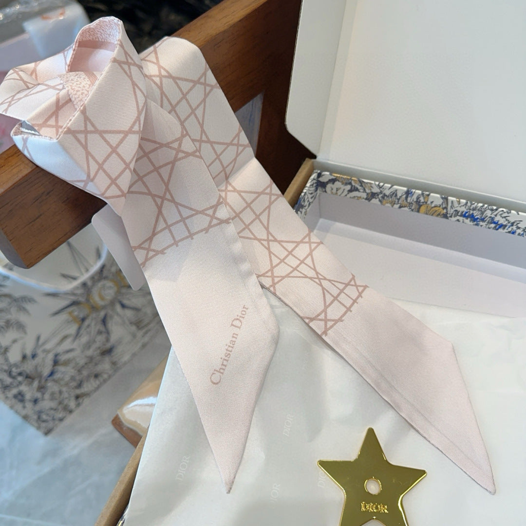 CD Twilly Mini Scarf 105cm  Light Pink Mulberry Silk 976505