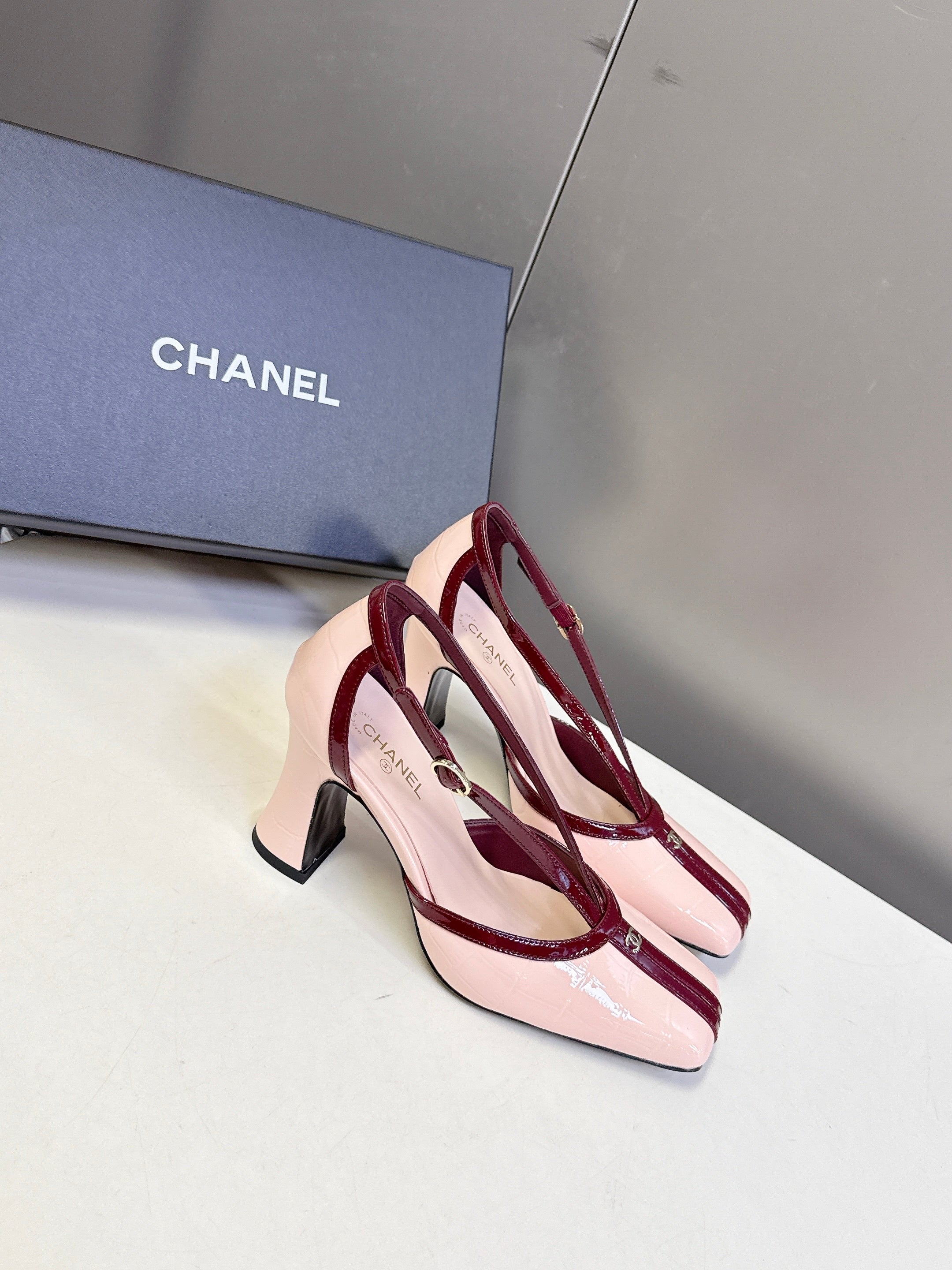 Channel 2026 Mary Jane Slingback 85mm Patent Calfskin 895338