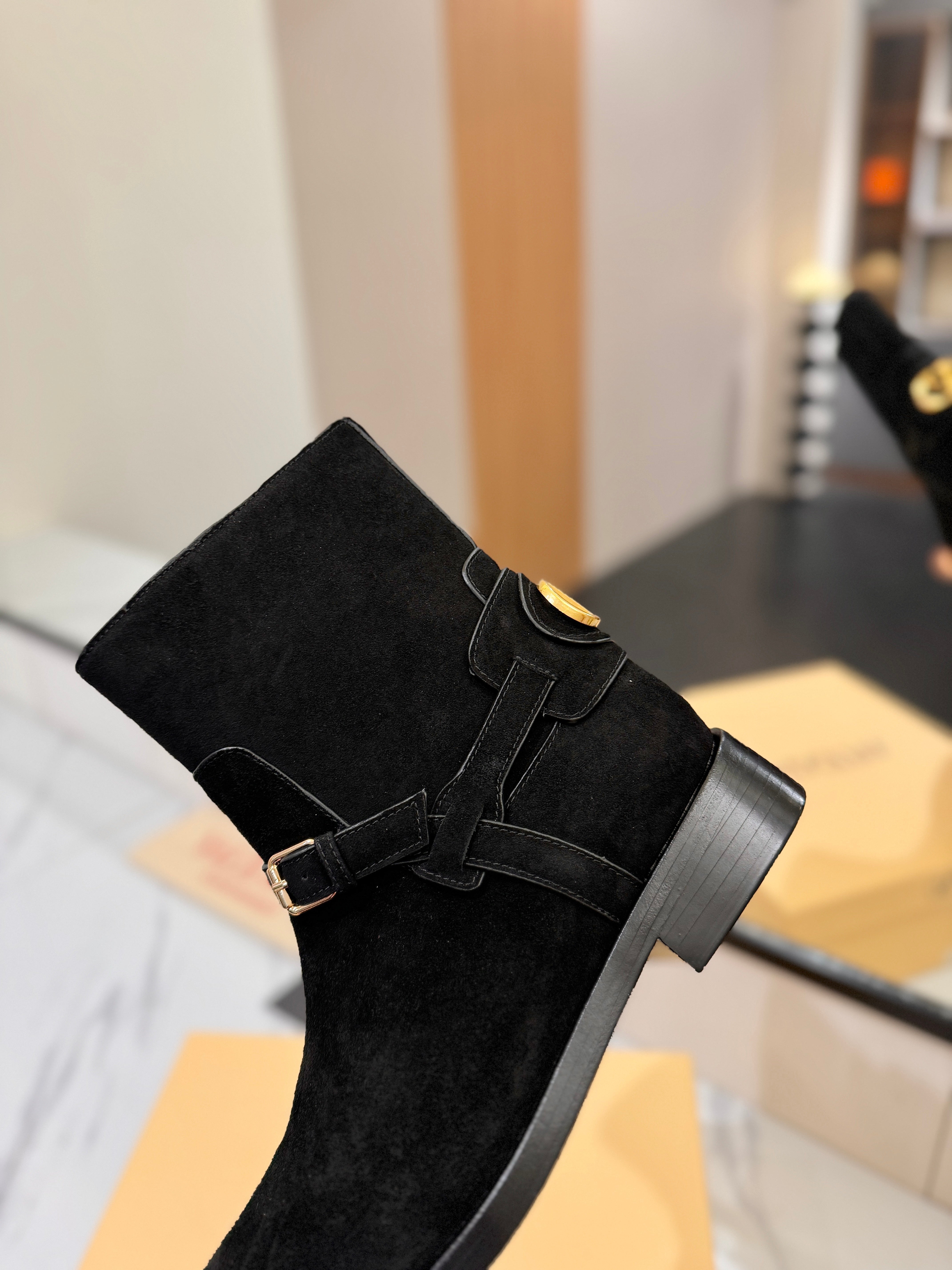 Valentino 2025 Pattie Boot Black Suede 560744