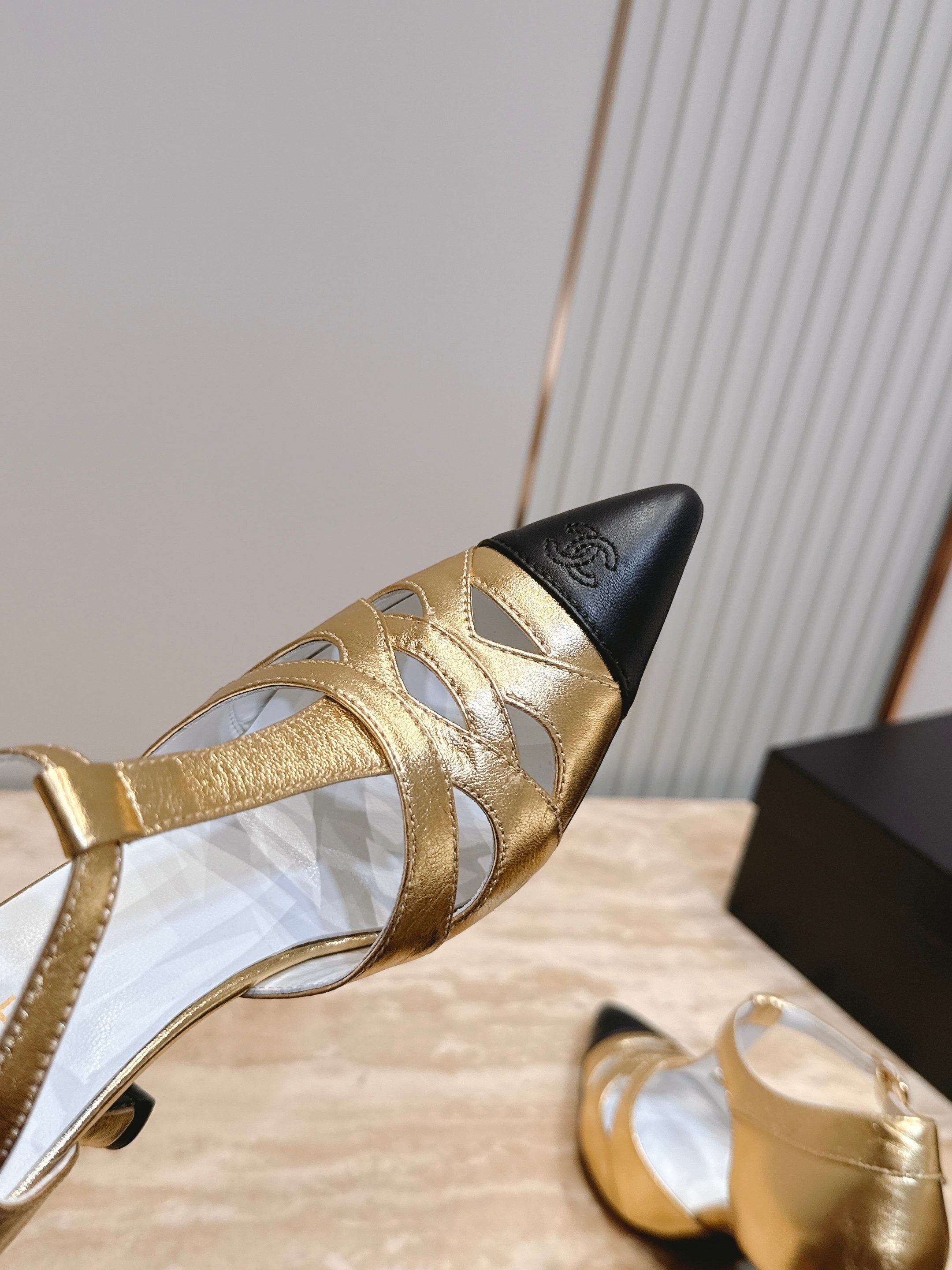 Channel 2026 Slingback Pump 90mm Calfskin 898934