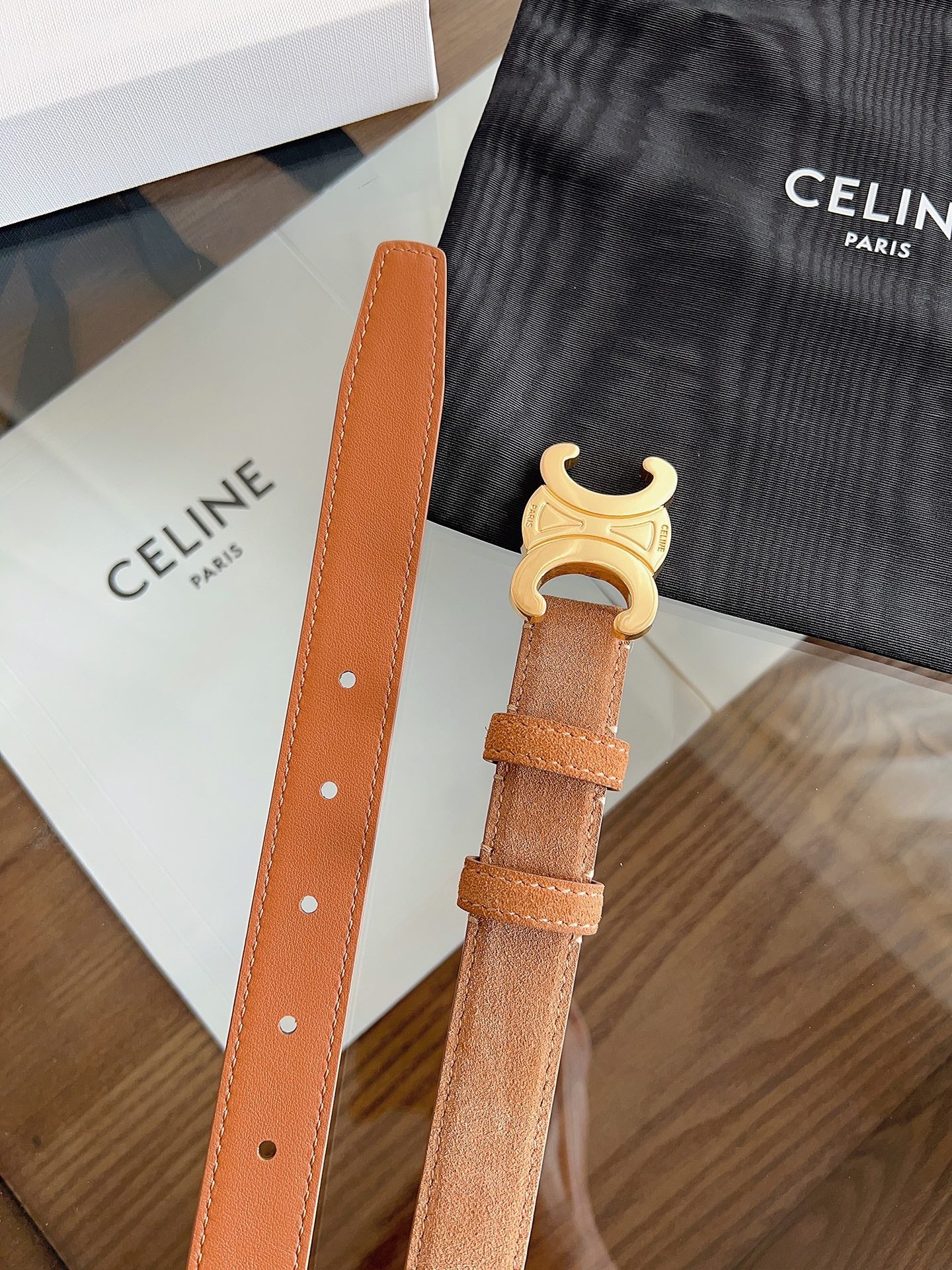 CL Gold 25mm Triomphe Tan Suede 616260