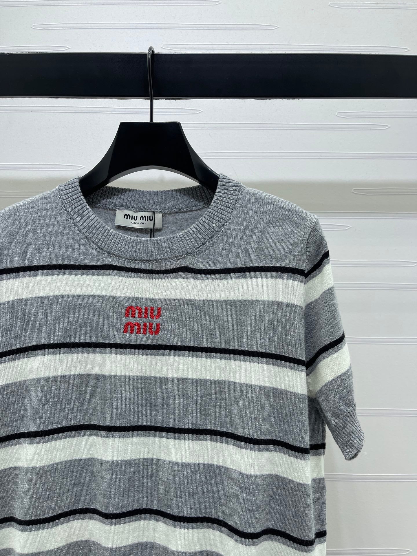 Miumiu 2026 Crew Neck Striped Short-sleeved Knit Top Gray Cotton 352436