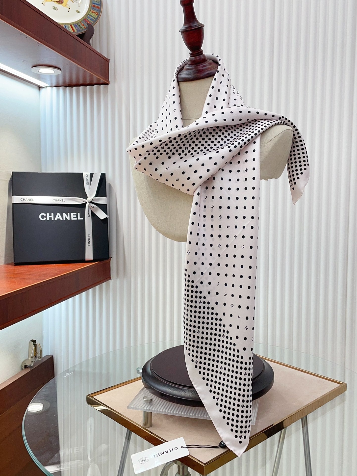 CC Square Scarf 90 CM In White Black Polka Dot Silk Twill  166292