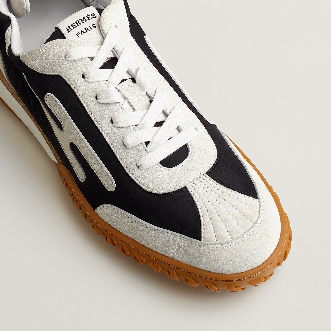 HM Men's Jet Sneaker White Black Suede 656860