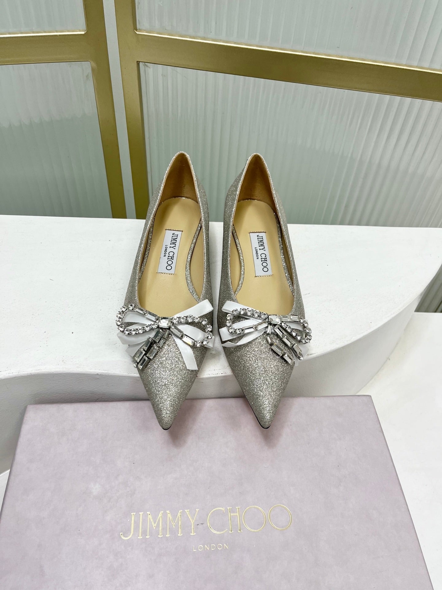 Jimmy 26s Pointed Toe Pump 25 Silver Glitter Cowhide 605967