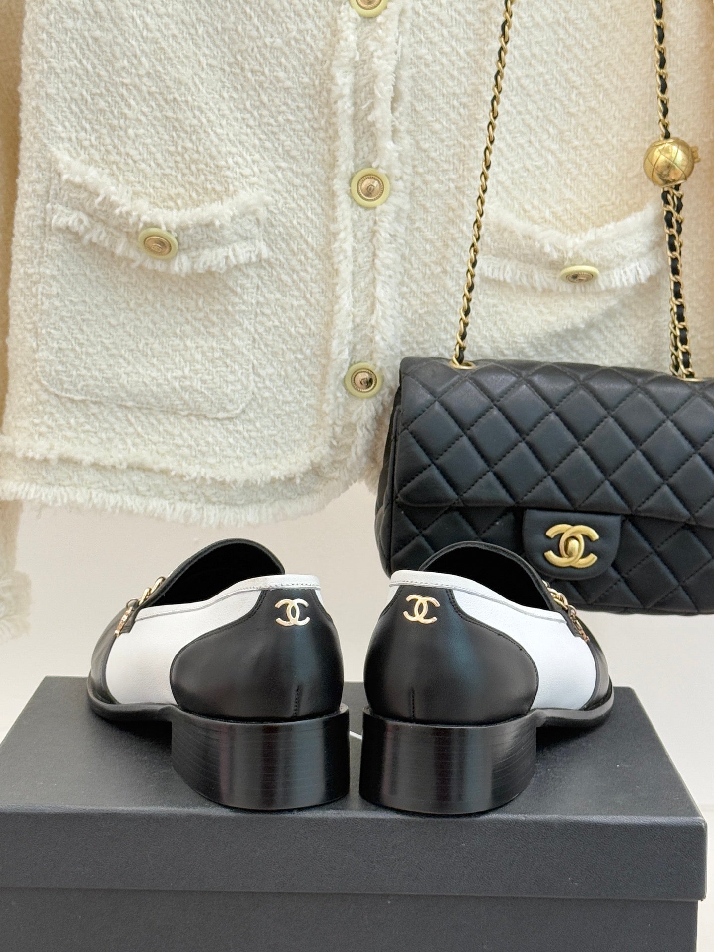 CC 26 Loafer Black mix White Calfskin 610019