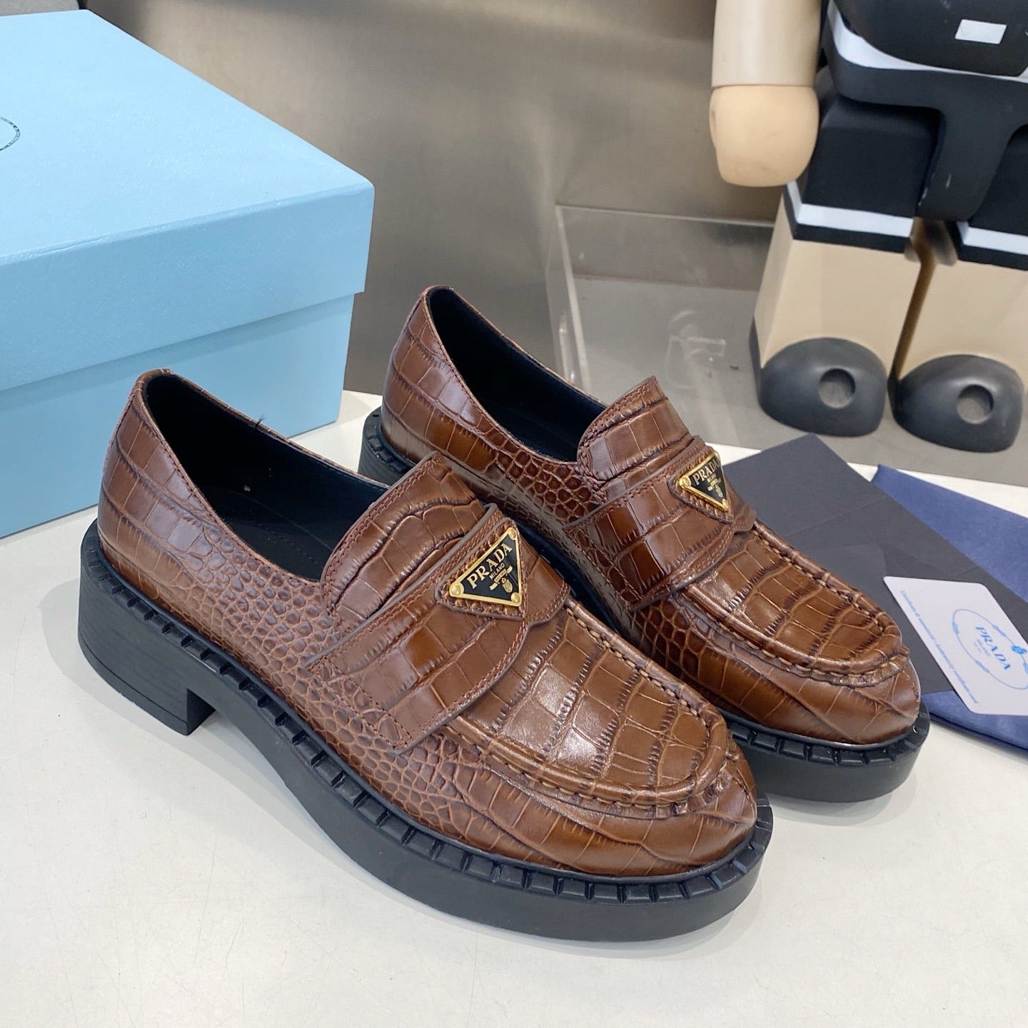 PRA 26S Platform Loafers Brown Crocodile Leather 628560