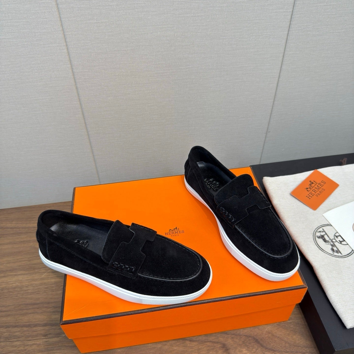 HM 25 Loafers Black Cowhide 329172