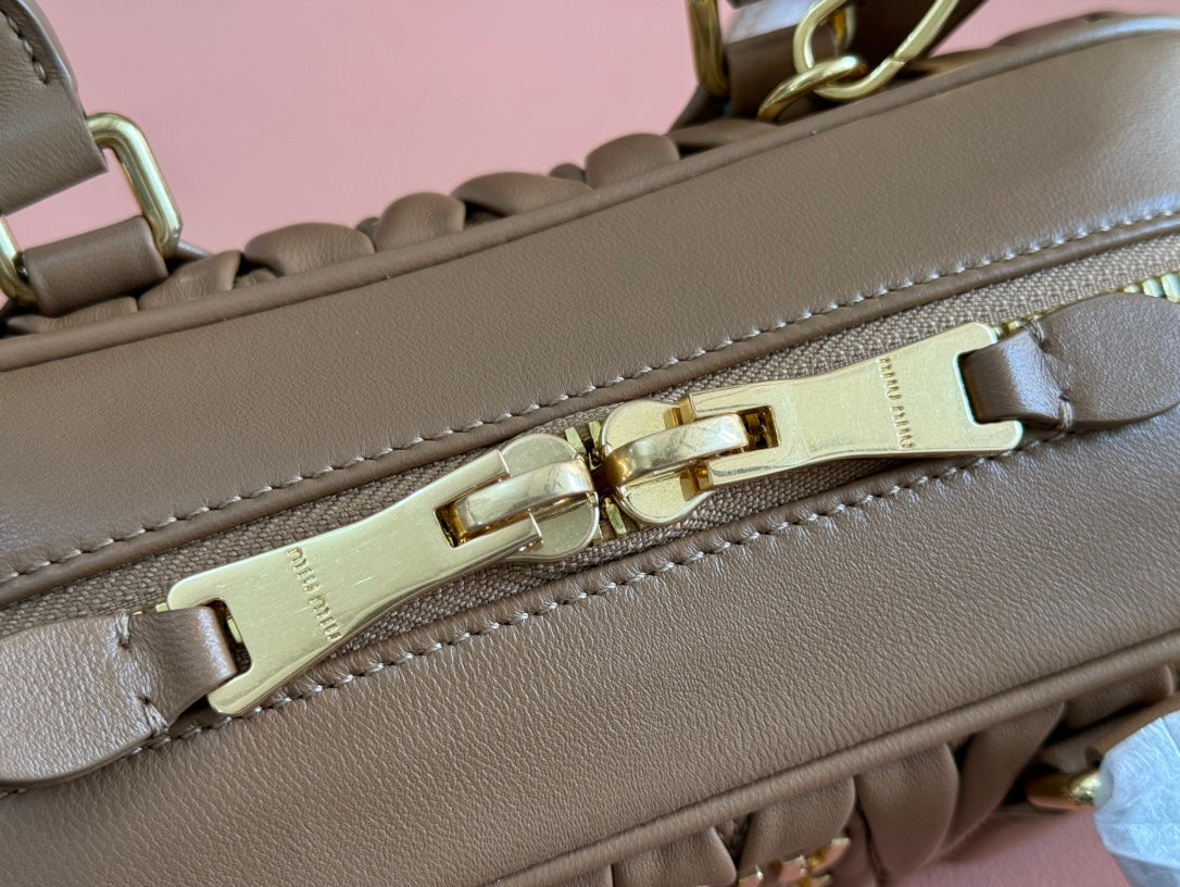 ARCADIE MATELASSÃ‰ BAG 22 IN TAWNY BROWN GLOSSY LAMBSKIN