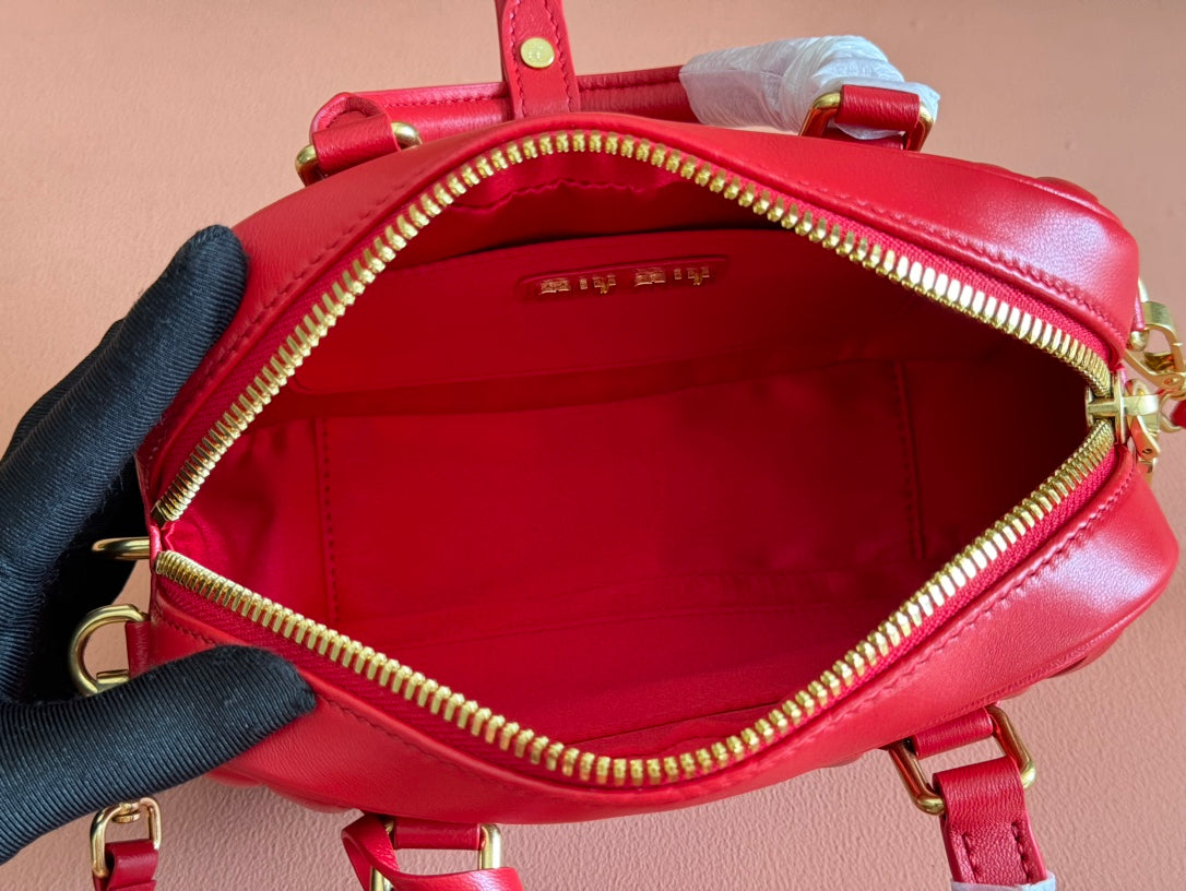 ARCADIE MATELASSÃ‰ BAG 19 IN CERISE RED CALFSKIN GOLD HARDWARE