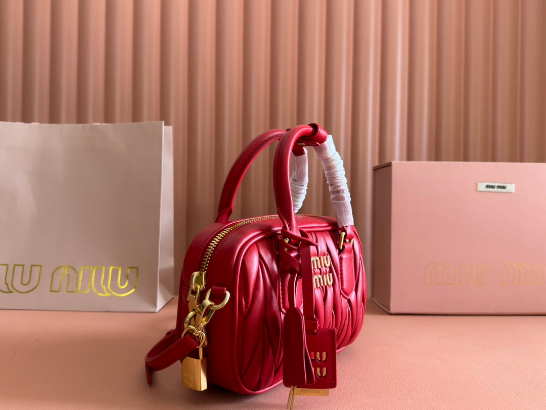 ARCADIE MATELASSÃ‰ BAG 19 IN CERISE RED CALFSKIN GOLD HARDWARE