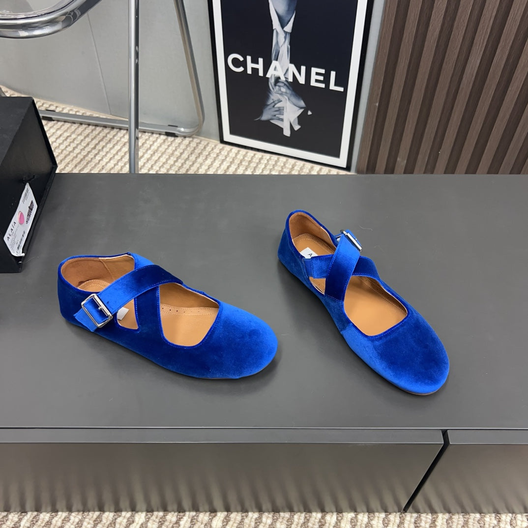 Alaila Criss Cross Ballet Flats In Blue Velvet 996045
