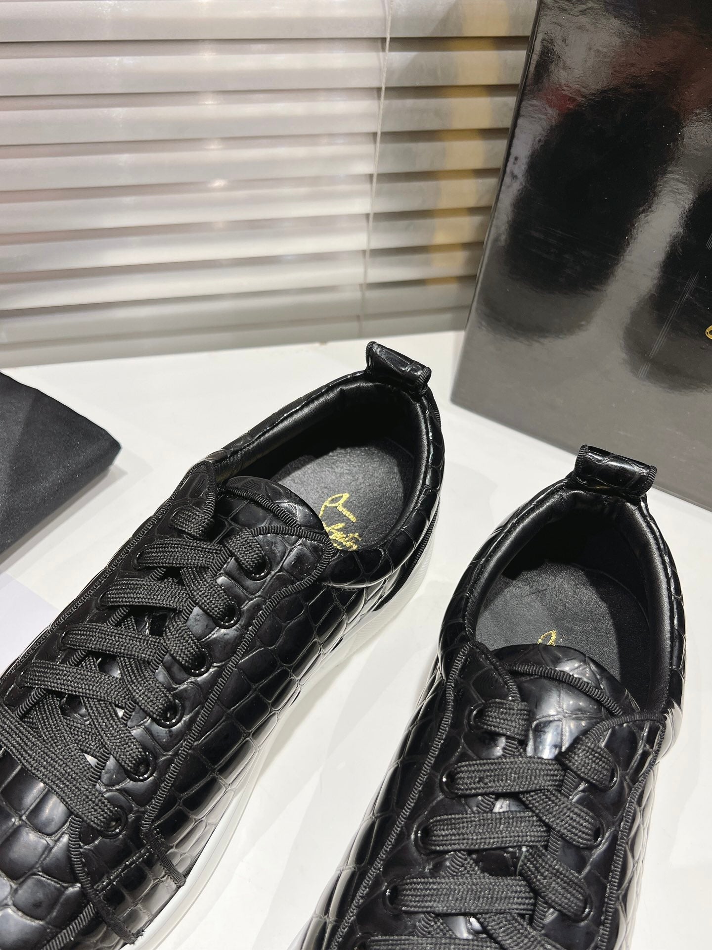 CL Rantulow Orlato Sneakers Black Alligator embossed calf leather 242413