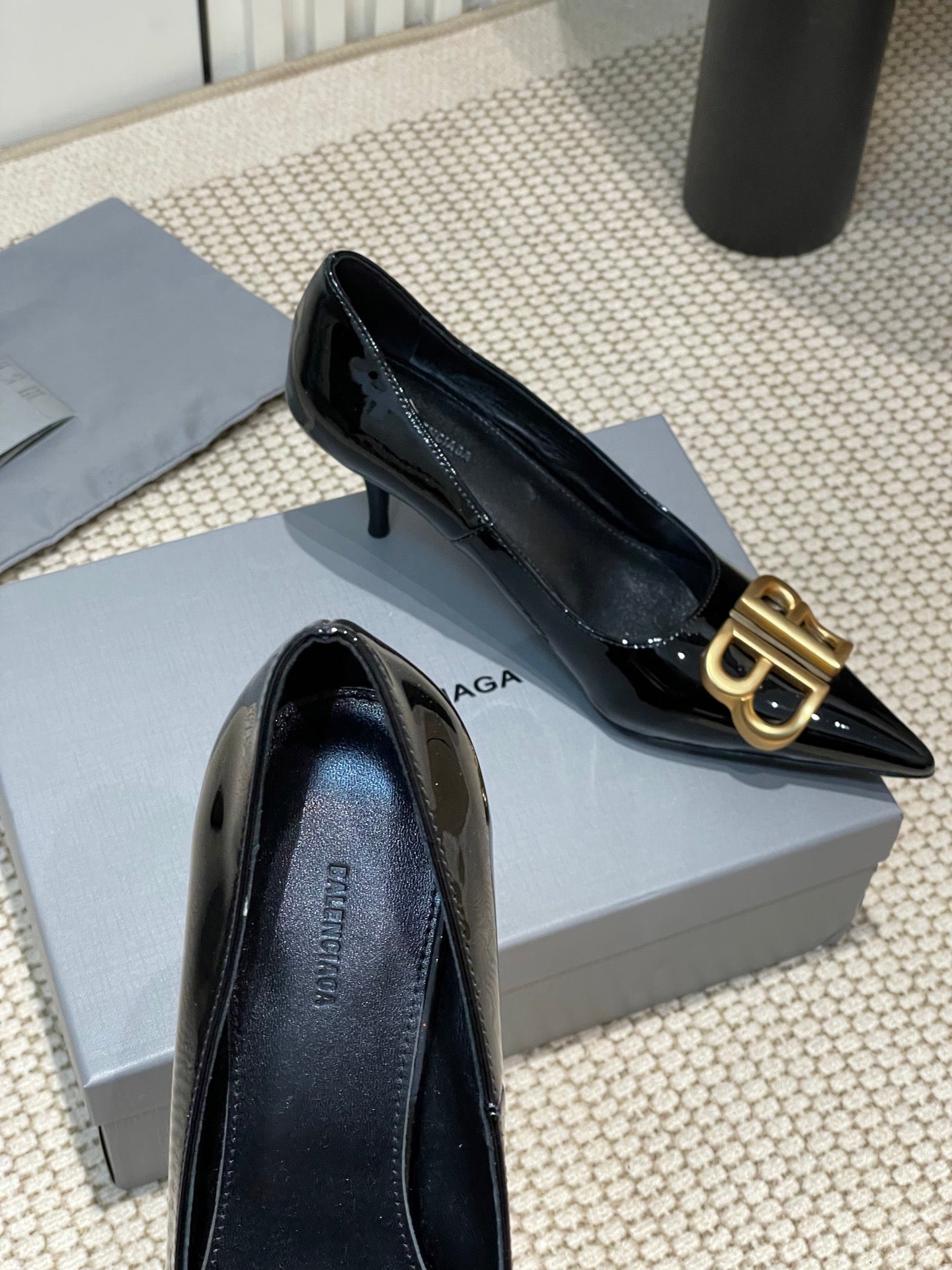 POINTED BB GOLD BUCKLE HIGH PUMPS 60MM IN BLACK PATENT CALFSKIN