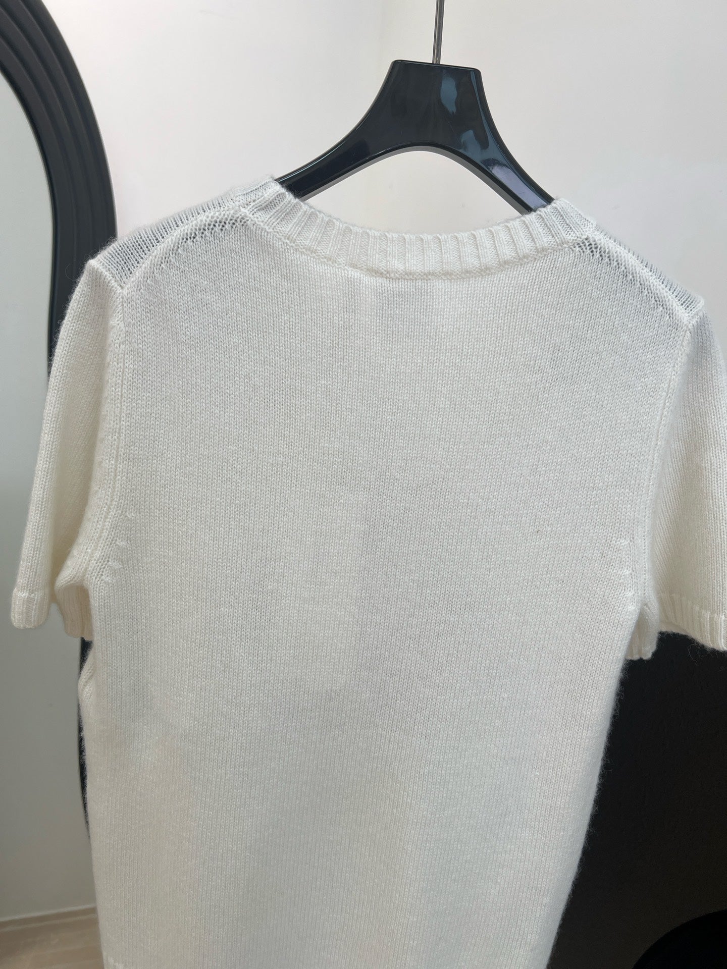 Dior 2026 Floral Embroidered Knit Short-sleeved Top Off-white Wool 138360