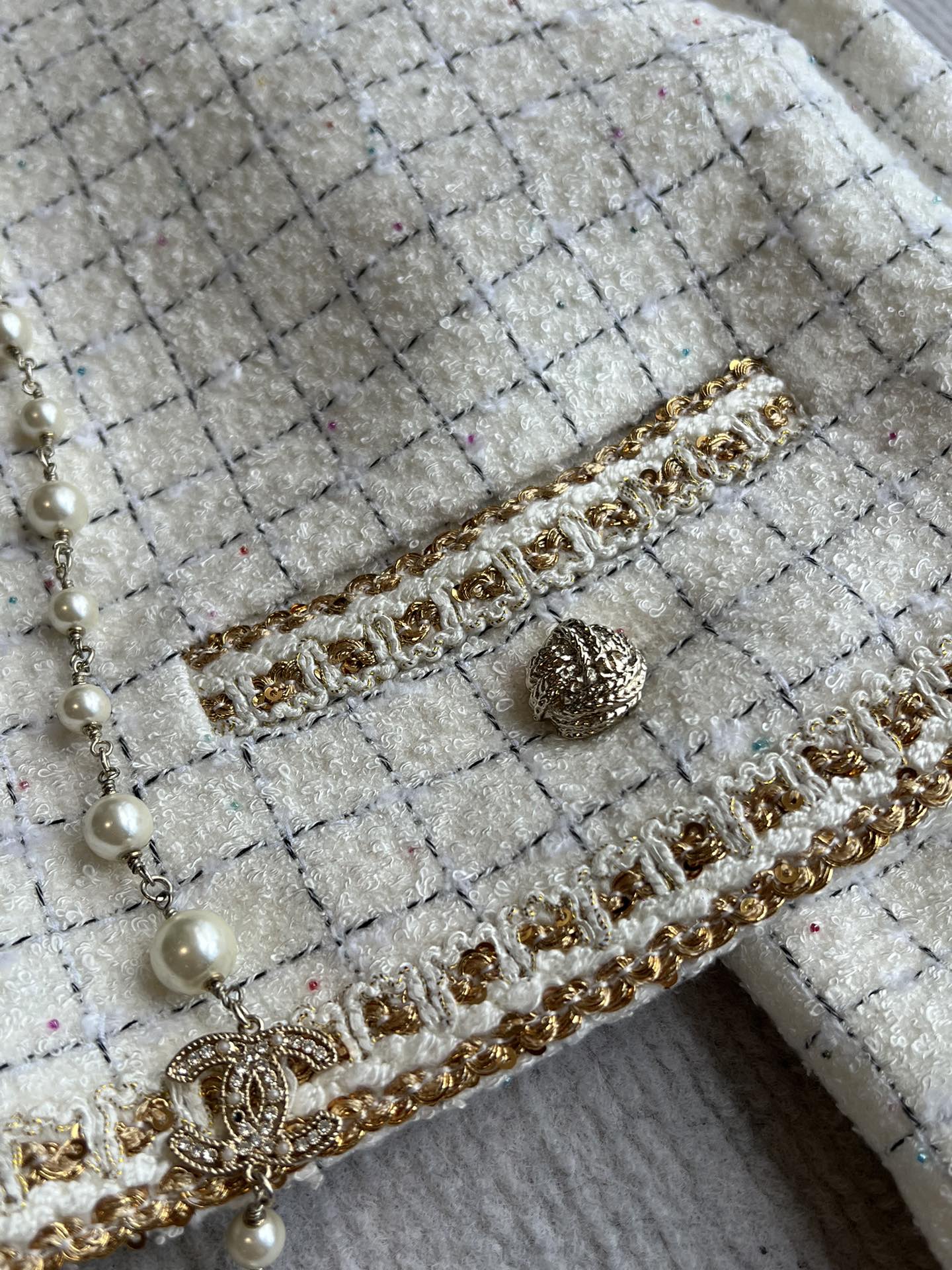 CC 25 Small Jacket White Linen 300120