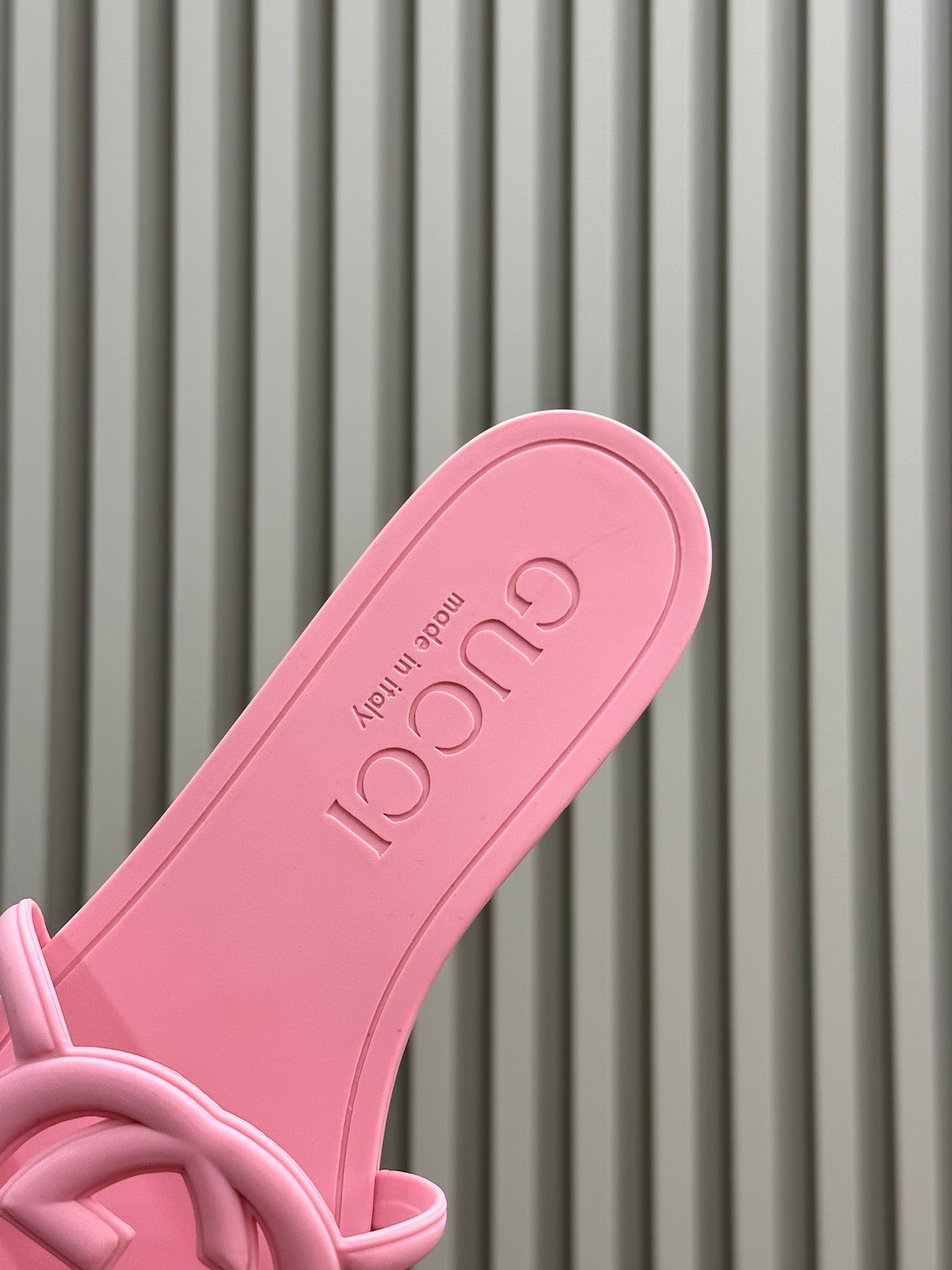 GG Interlocking Slide Pink