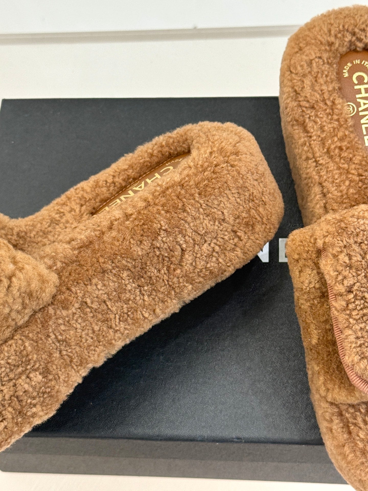 Chanel 25 Buckle Flip-up Thick-soled Slippers Brown Wool 465384