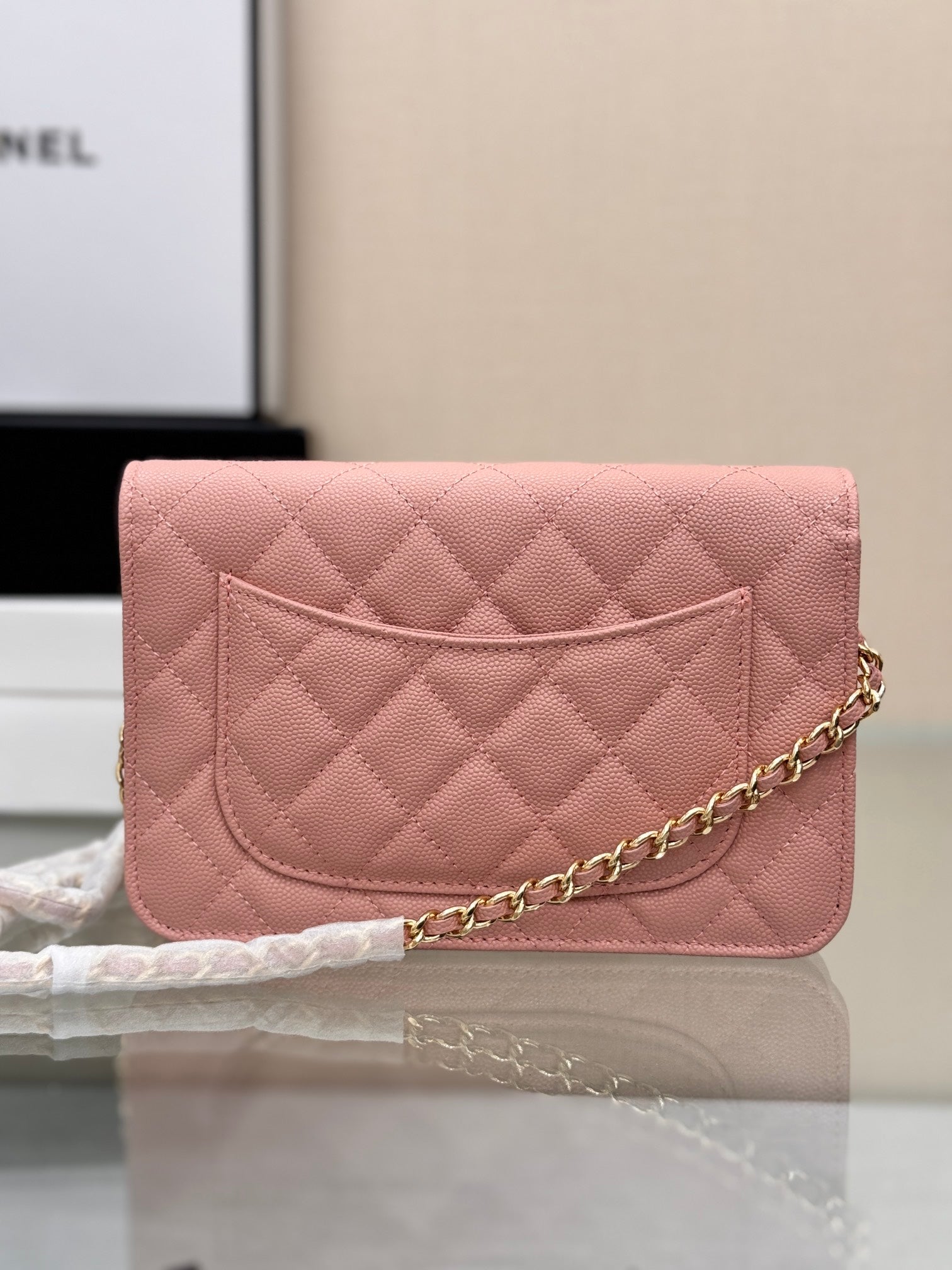 WOC 19CM LIGHT PINK CAVIAR GOLD HARDWARE