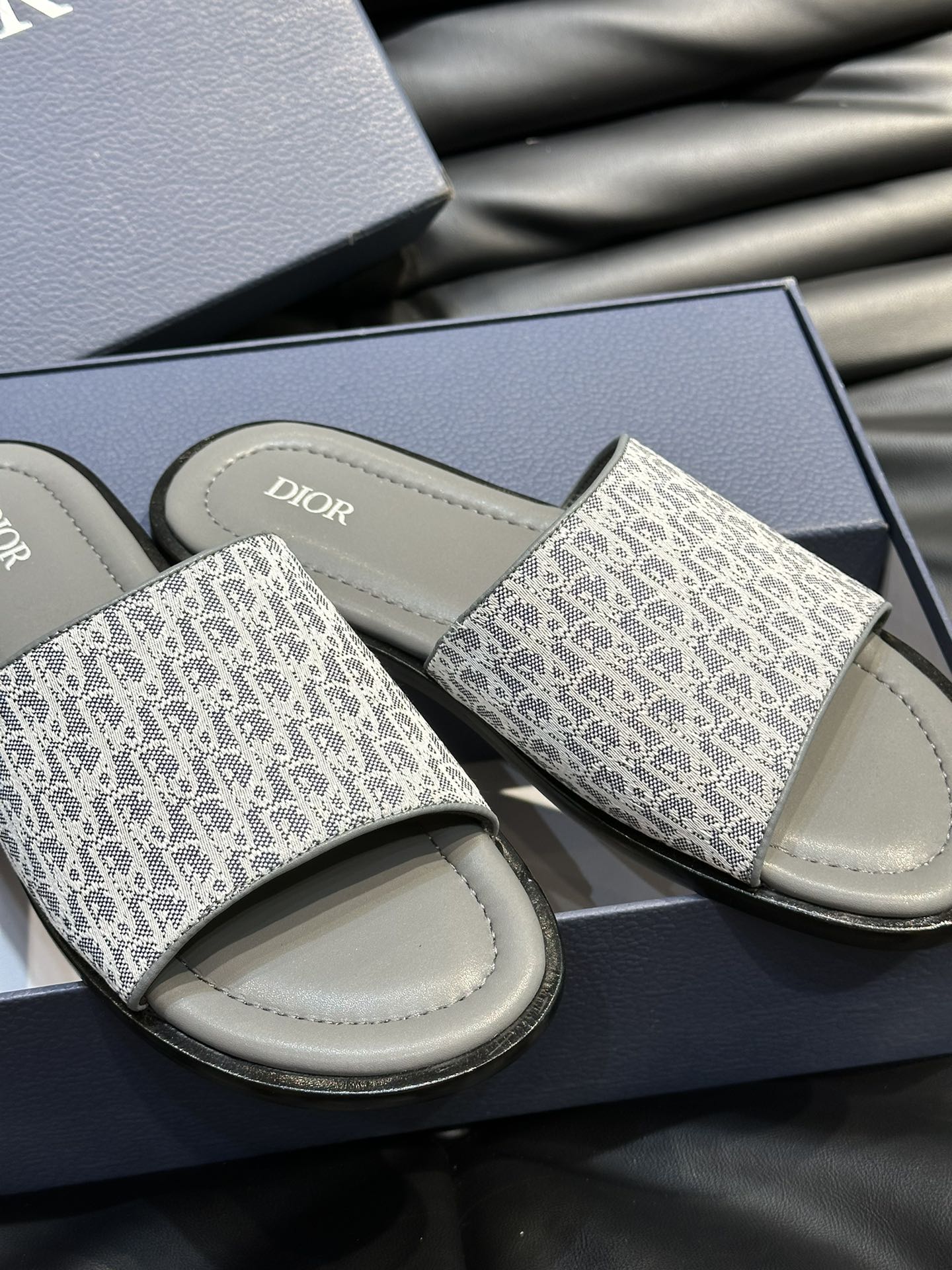 CD SLIDE ALIDAS SLIPPER SAGE JACQUARD AND CALFSKIN